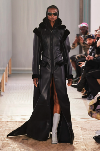 #TRUSSARDI F/W22

st haley wollens