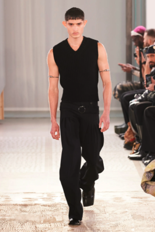 #TRUSSARDI F/W22

st haley wollens